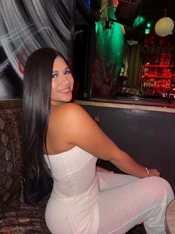 Venezolana ardiente y apasionada en Ibiza