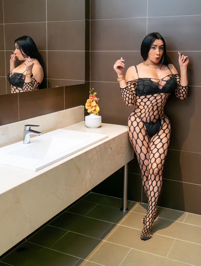 soy paolita una trans femenina con una rica sorpresa ven i sal de la rutina
