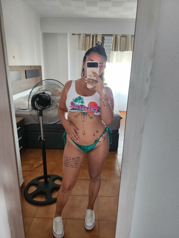 MORENAZA ESPAÑOLA DE CUERPO ESPECTACULAR—-RECIEN LLEGADA SABINILLAS