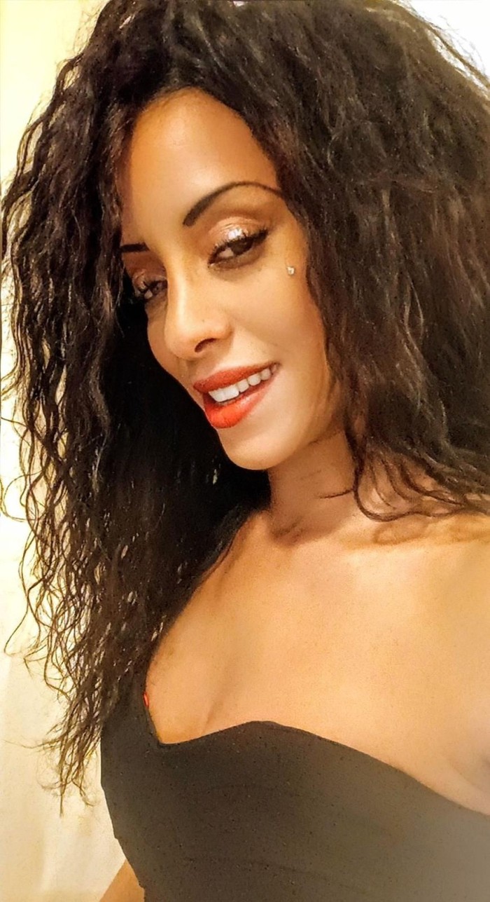 Cubana italiana en las Américas fotos reales