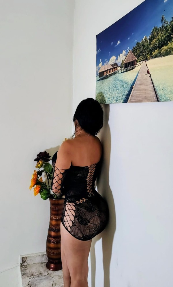 LINA 613832371, BLANQUITA CON CHOCHITO CALIENTE