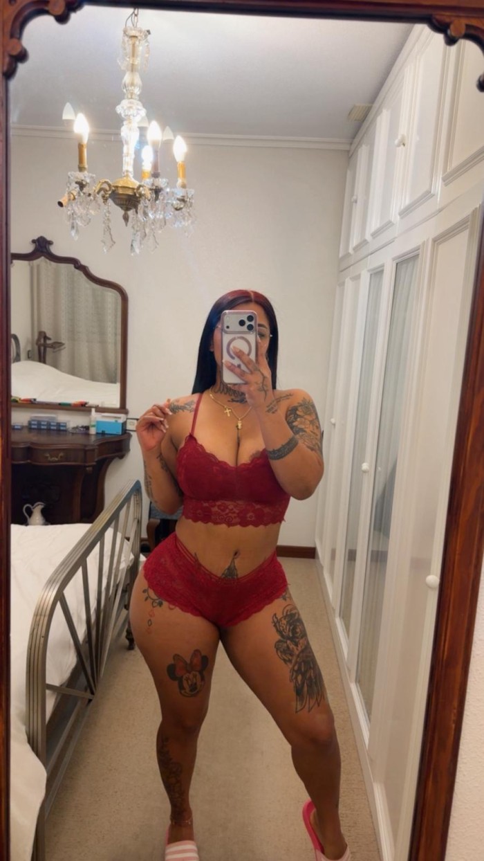 Sexy y caliente dan de compañía