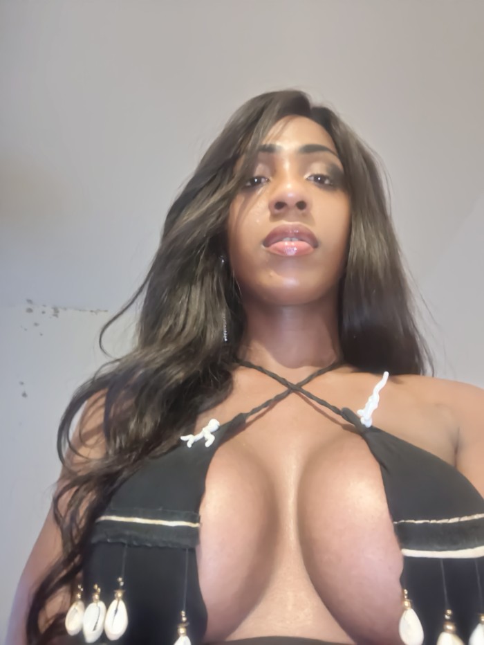 Ola soy gleicy una trans muy Wapa y sexy