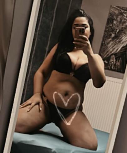 DELICIOSAS AMIGUITAS CACHONDAS MUY COMPLETAS