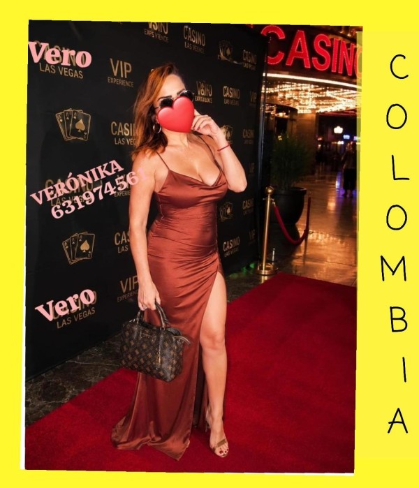 MUJER RUBIA BONITA PERO ADICTA AL SEXO