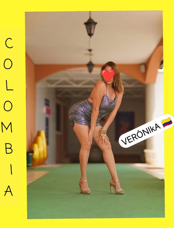 MUJER RUBIA BONITA PERO ADICTA AL SEXO