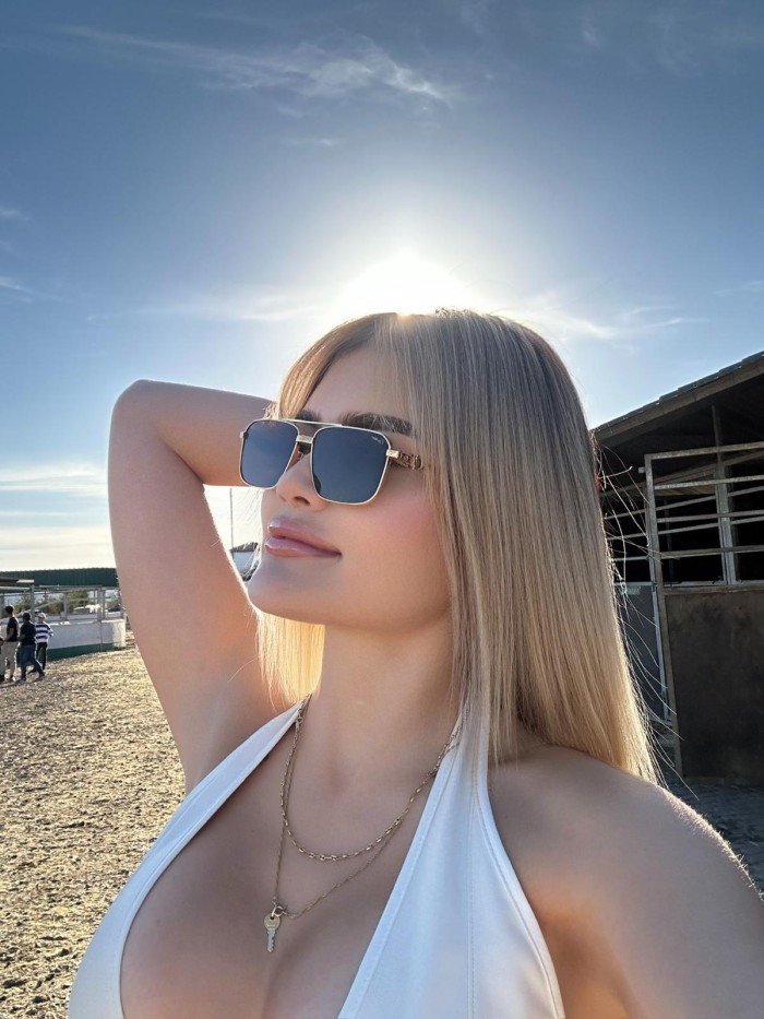 CHLOE – LOLITA MODELS IBIZA