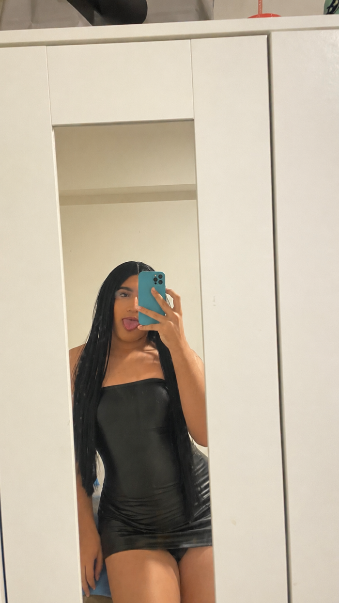 TRANS MUY EXÓTICA Y CALIENTE LATINA