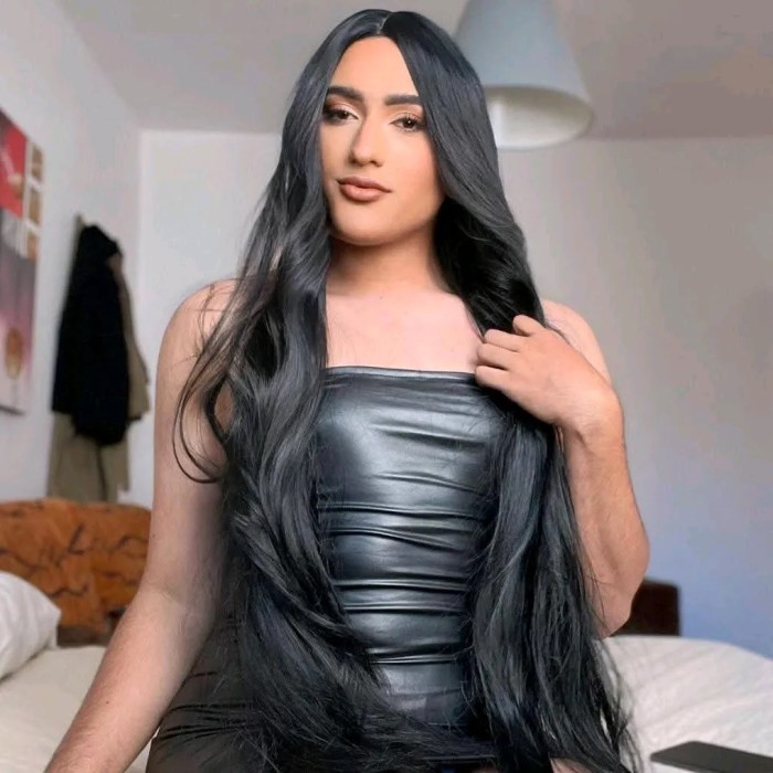 TRANS MUY EXÓTICA Y CALIENTE LATINA