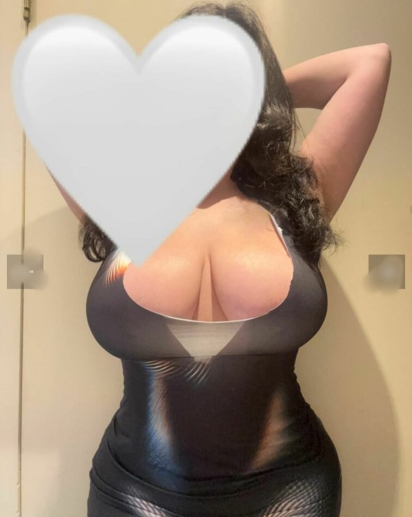 ENRROLLADA SIN PRISAS FOGOSA SEXY TETASAS XL CARICIAS VEN CONOCEME