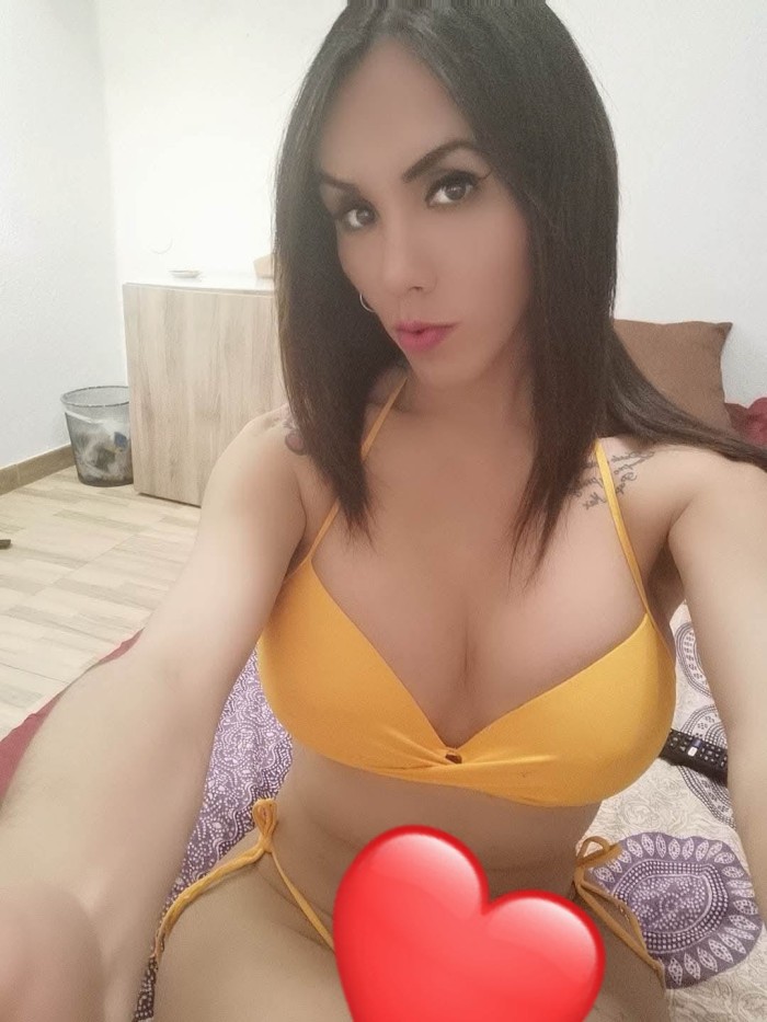 BELLISIMA TRANS JOVENCITA PERUANA RECIEN LLEGADA