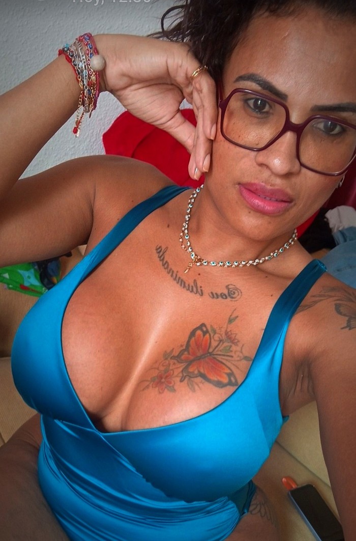 Hermosa trans brasileña Alexia manciny fiestera ca