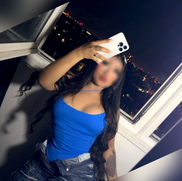 Nina, jovencita 22 años implicada fiestera traviesa