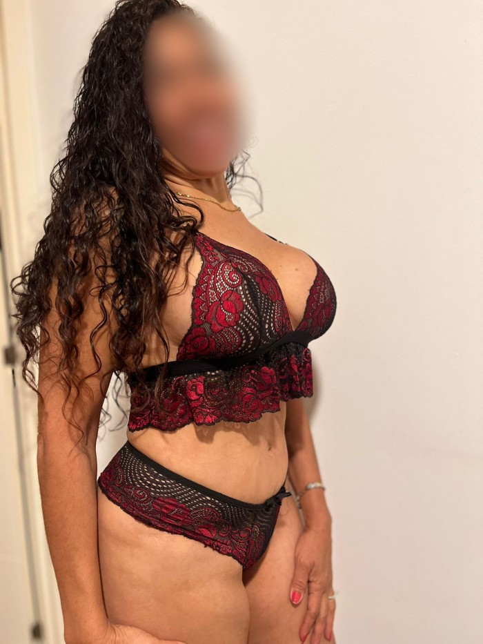 MADURITA DELICIOSA EXPERIMENTADA DESEOSA DE PLACER