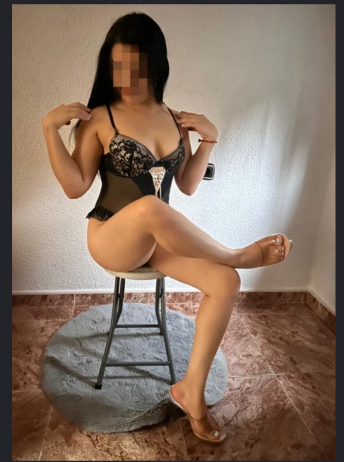 HERMOSA ARDIENTE COMPLACIENTE DIOSA DEL SEXO