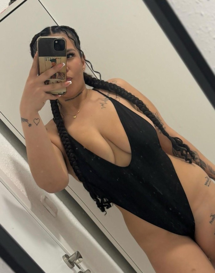 Sexy latina en Valencia y alrededores descomplicada SOLO SALIDAS