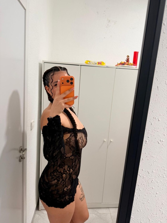 Sexy latina en Valencia y alrededores descomplicada SOLO SALIDAS