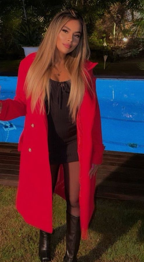 SOFÍA, BELLEZA BRASILEÑA 20 AÑOS  VIP ESCORT