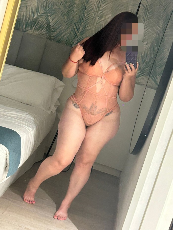 KASSANDRA – MADURA COLOMBIANA SUPER TETONA