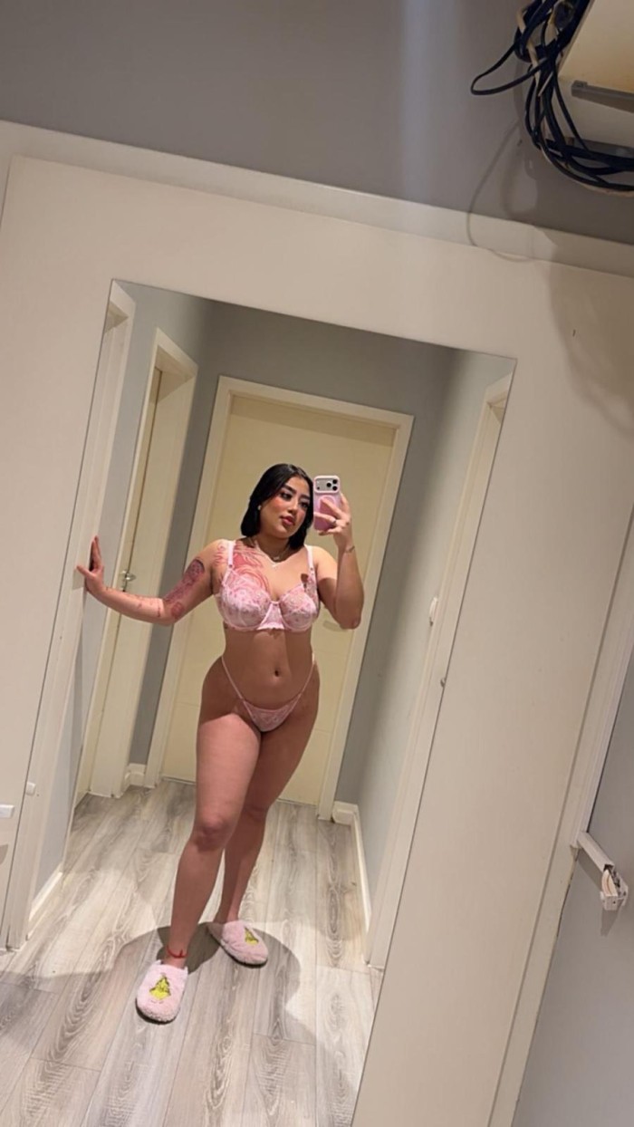 LATINA ARDIENTE