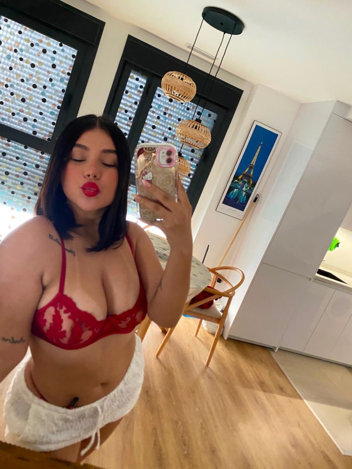 EN MALAGA SEXO FIESTA ESCORT JOVENCITA