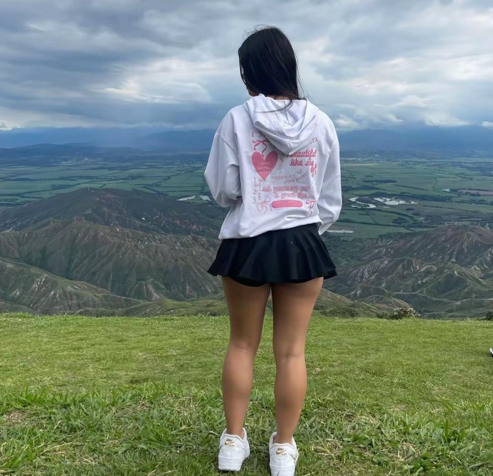 Lili de 20, joven belleza explosiva