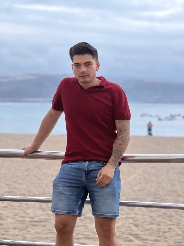FELIPE PRIMERA VEZ EN TU CIUDAD CACHONDO DOMINANTE COLOMBIANO