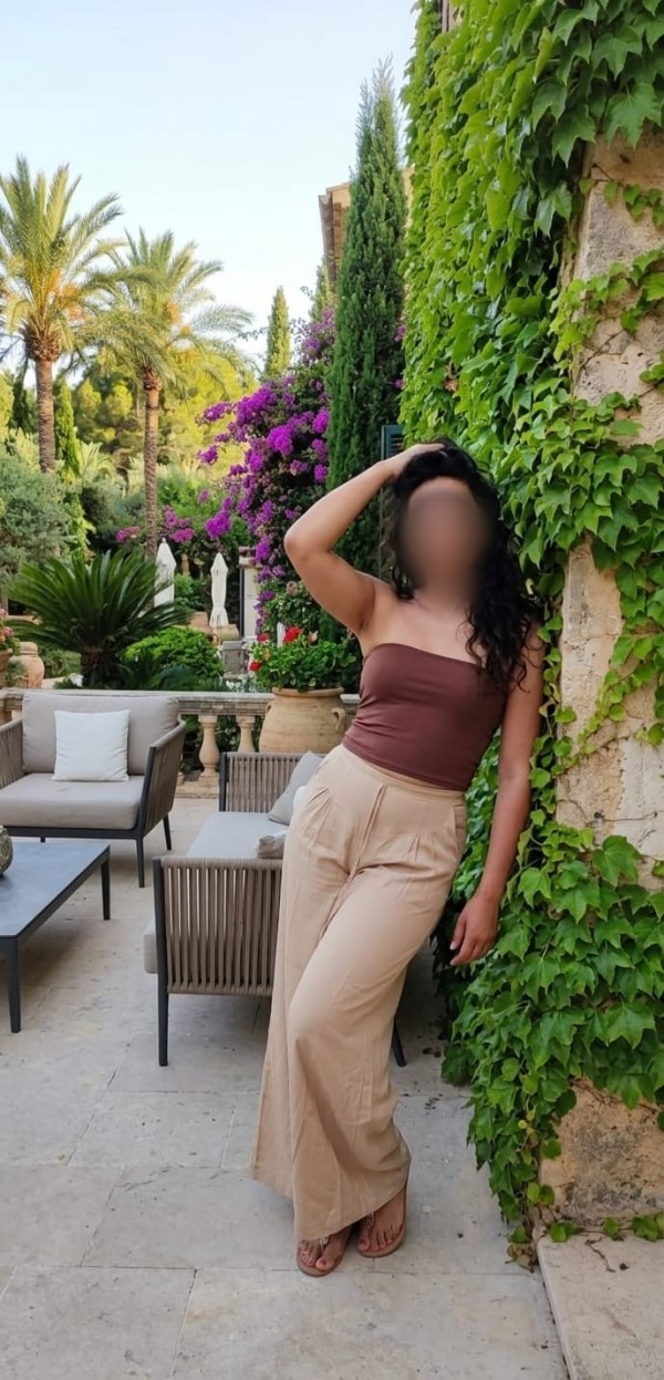 SOFIA,ESPAÑOLA DE 24 AÑOS DELGADITA INDEPENDIENTE