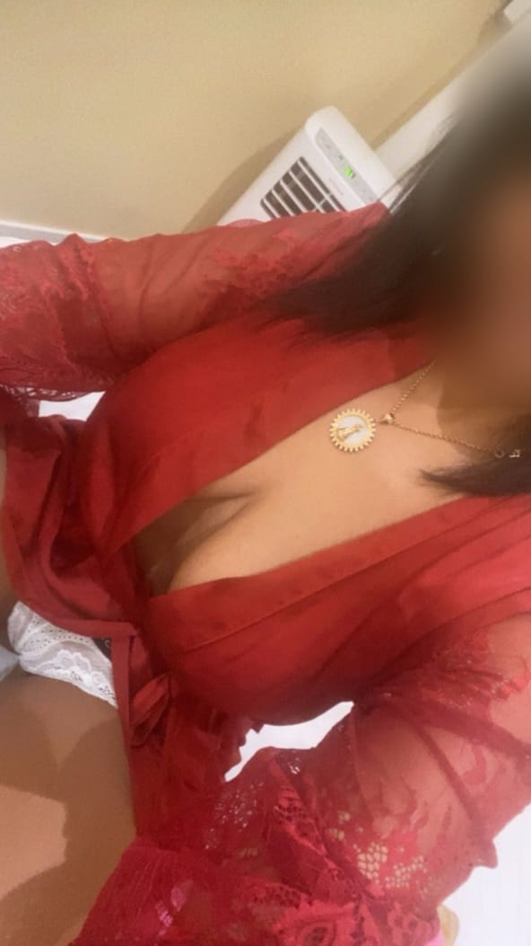 Karol brasileña muy fogosa y fiestera