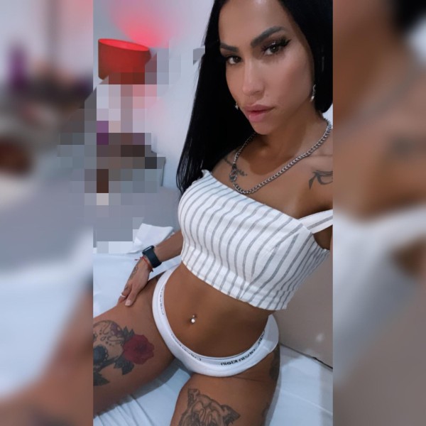 EN CORDOBA TRANS VERSATIL FIESTERA ARDIENTE NOVEDA