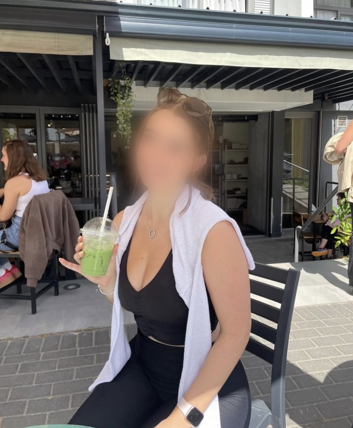 Zina, joven marroquí desde 15 euros!