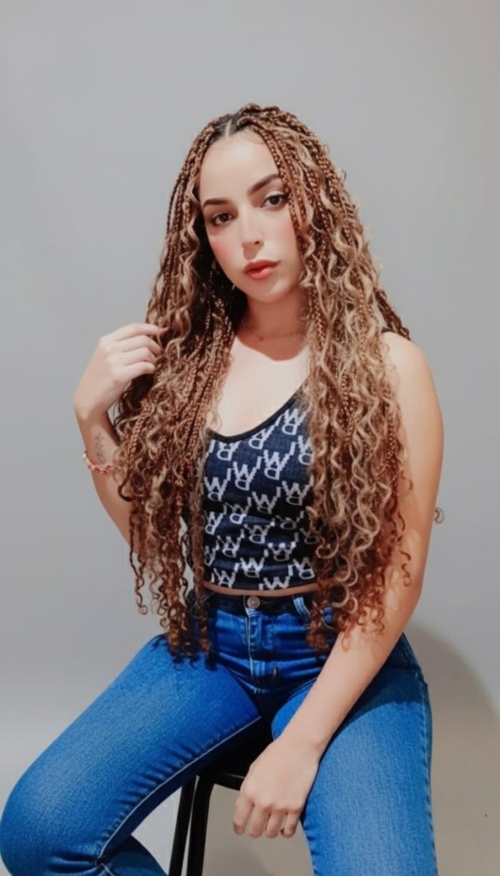 PAOLA LA MAS COMPLACINETE PARA EL MUNDO
