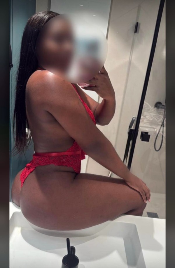 PACK DE HORAS LATINA CACHONDA Y JUGUETONA