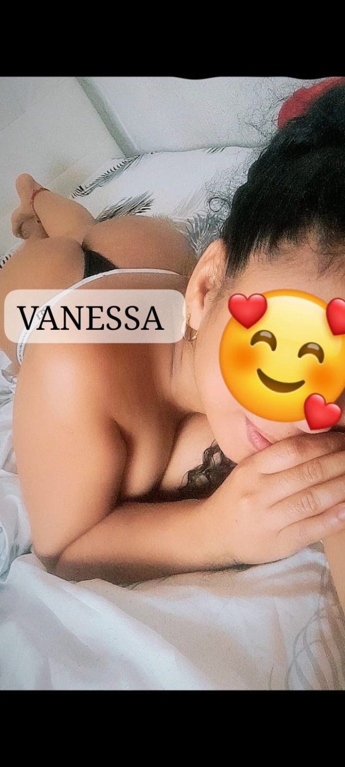 EN TUDELA SEXO FIESTA MORENAZA ARDIENTE FIESTERA