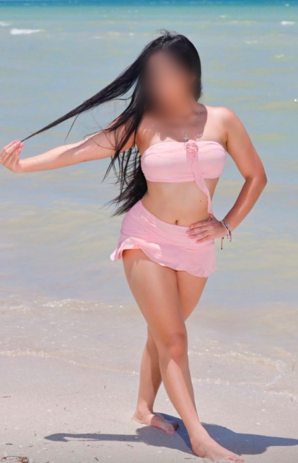 CULAZO DIVINO, SOY LA MUJER QUE NECESITAS