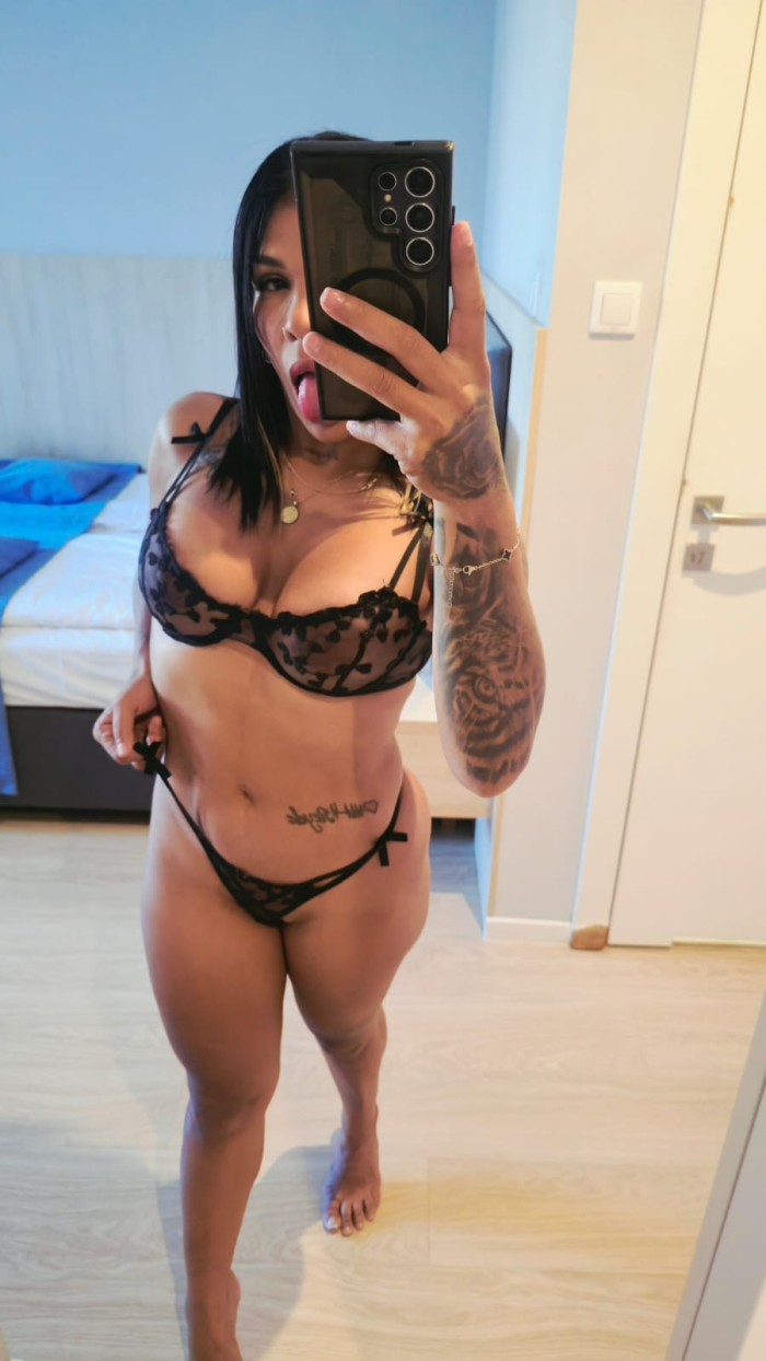 latina juguetona disponible para ti! PLAYA LAS CANTERAS