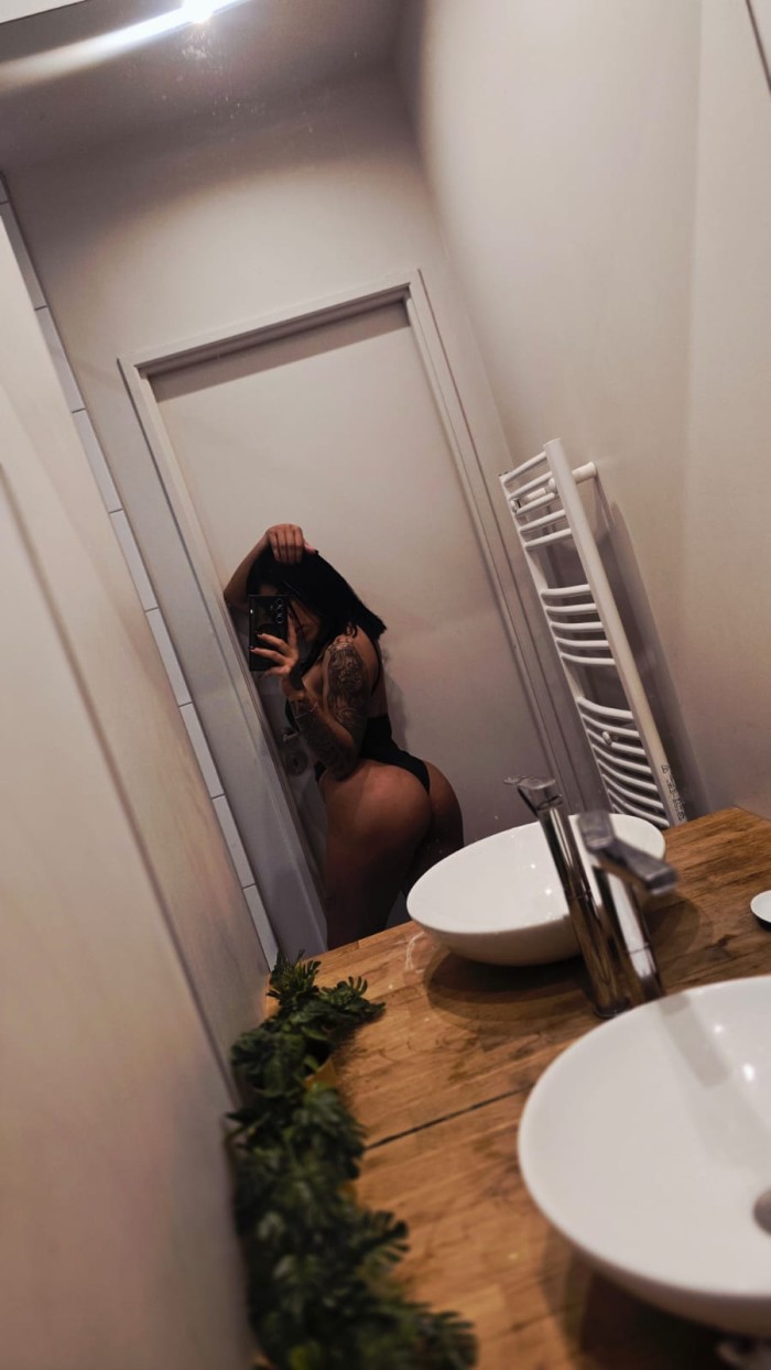 latina juguetona disponible para ti! PLAYA LAS CANTERAS
