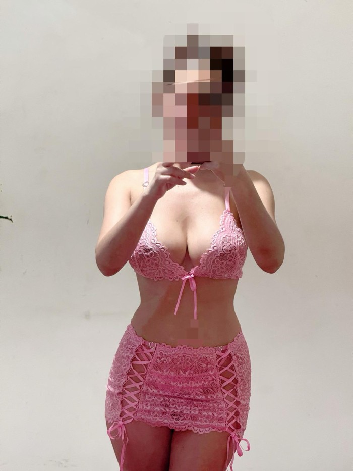 ARDIENTE SENSUAL APASIONADA BOMBA DE SEXO
