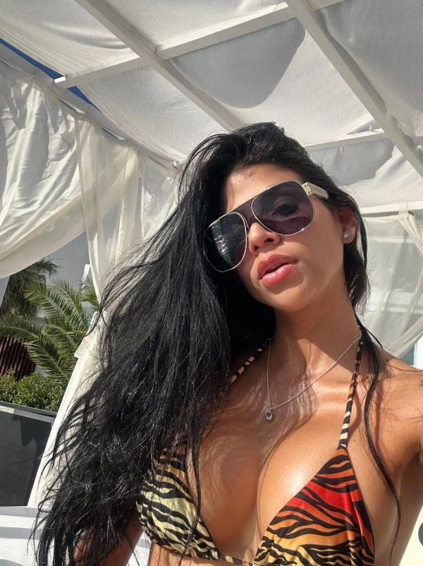 ARIA jovencita VENEZOLANA exotica en Alicante