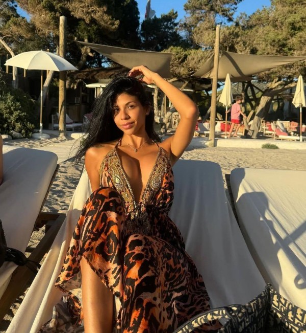 ARIA jovencita VENEZOLANA exotica en Alicante