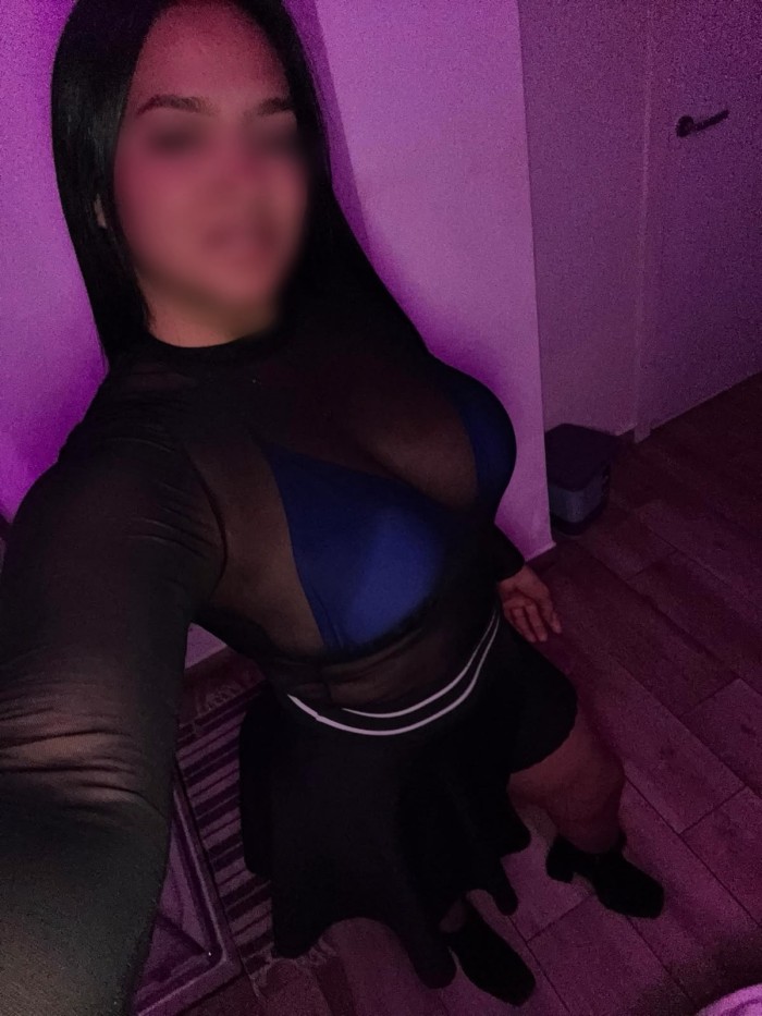 SOY UNA CACHONDA EN LA CAMA