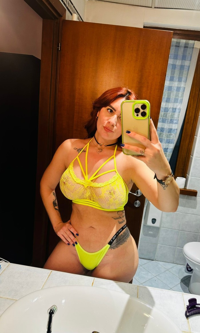 SUPER NOVEDAD EN CALA MAJOR! ESMERALDA FIESTERA MORBOSA  DE 10:00 A 00:00