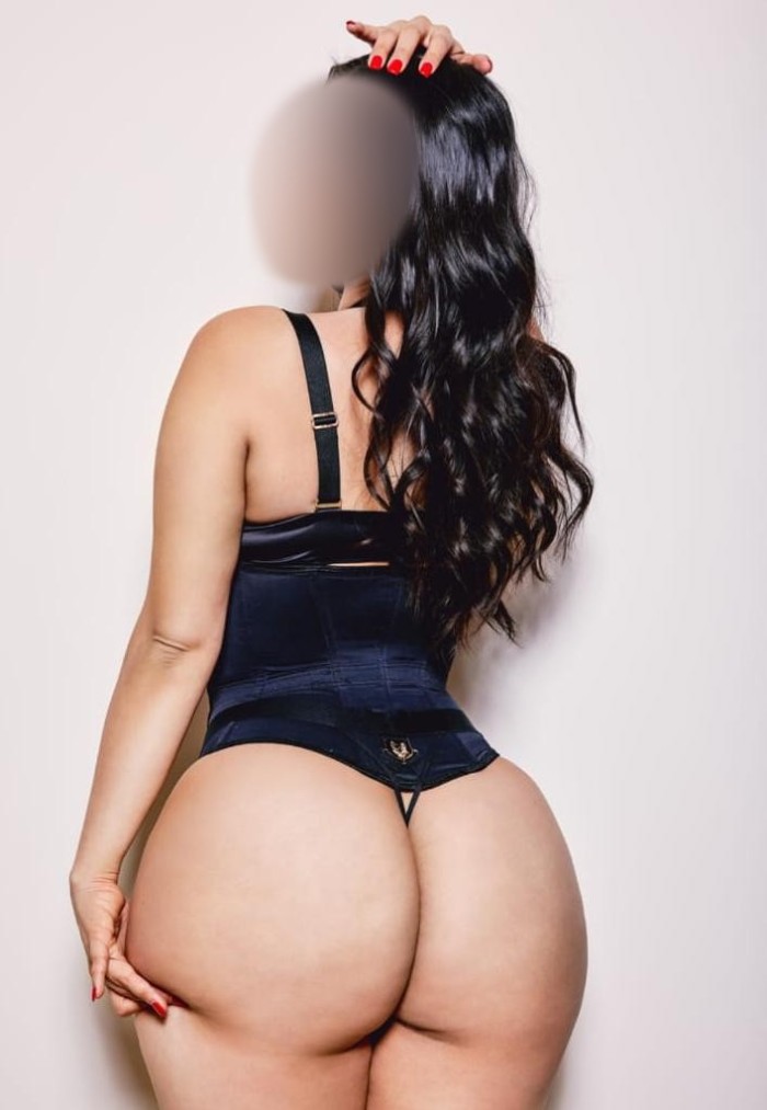 ARDIENTE APASIONADA Y LUJURIOSA PURO PLACER