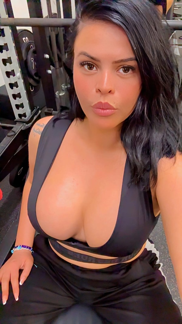 MICHELLE TE HARA LA MEJOR PAJA CON SUS TETASAS
