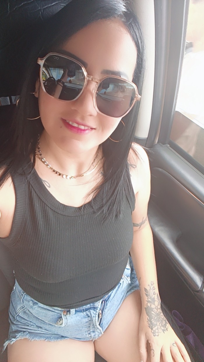 MUJER COMPLACIENTE A TUS CAPRICHOS A TOPE