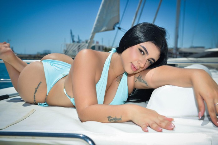 ENCANTADORA SENSUAL ARDIENTE DIOSA DEL SEXO