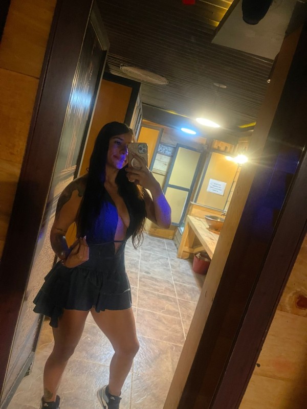 HANNY MORBOSA , FIESTERA Y NINFOMANA