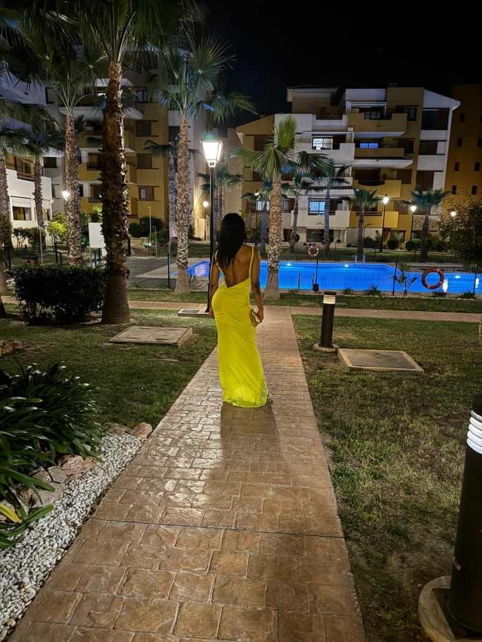 ESCORT SEXY CURIOSA MUY ATRACTIVA E IMPLICADA 24H