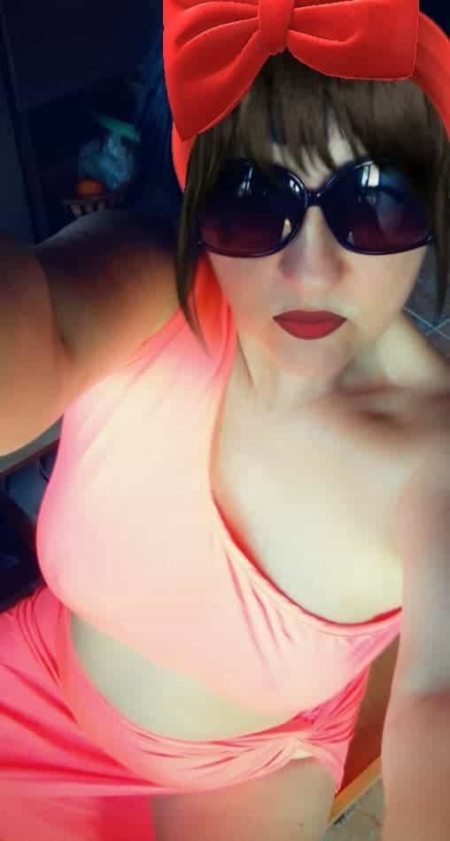 Exquisita masajista ama de casa. Llámame.