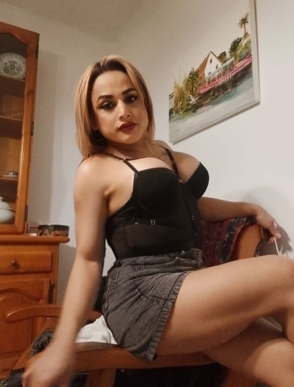 Alondra lechera ya en castellon de la Plana con lugar disponible ya